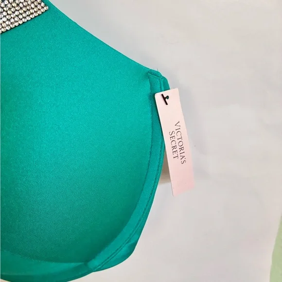 Victoria’s Secret Shiny bikini top new with tags size 38C - Picture 2 of 9